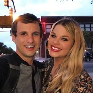 Meet your Posher, Ally